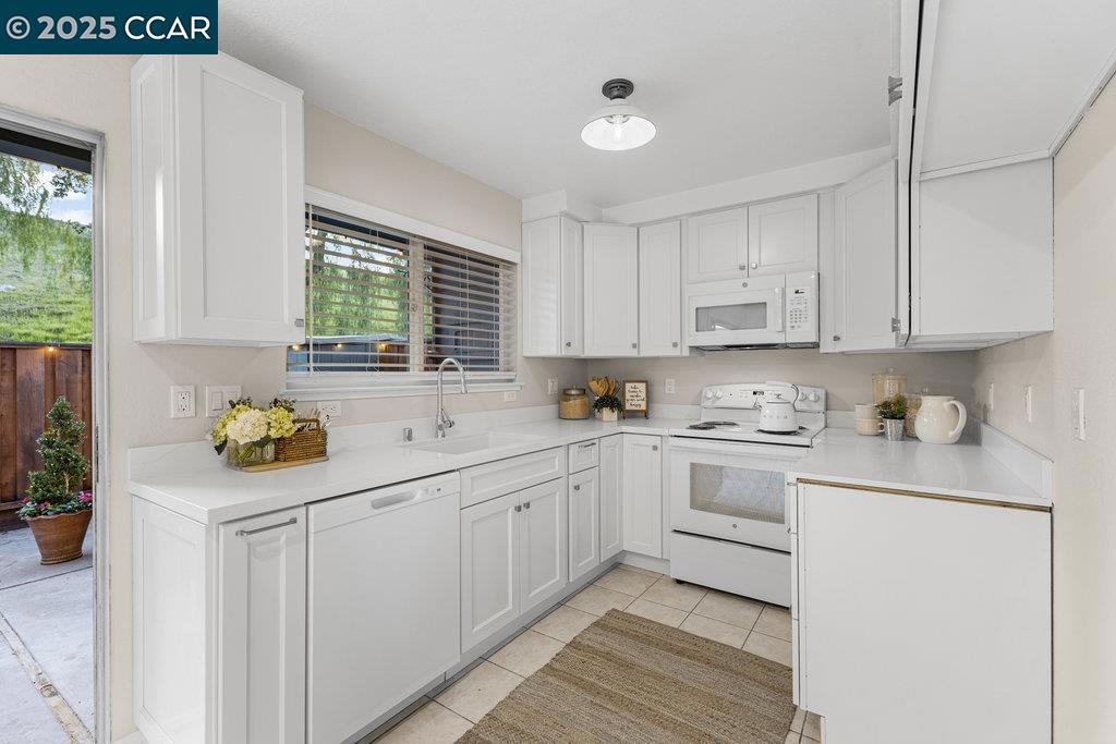 SPRINGVALLEY CMN - Residential