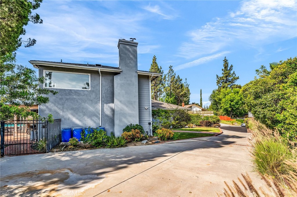 8404 Joan Lane
