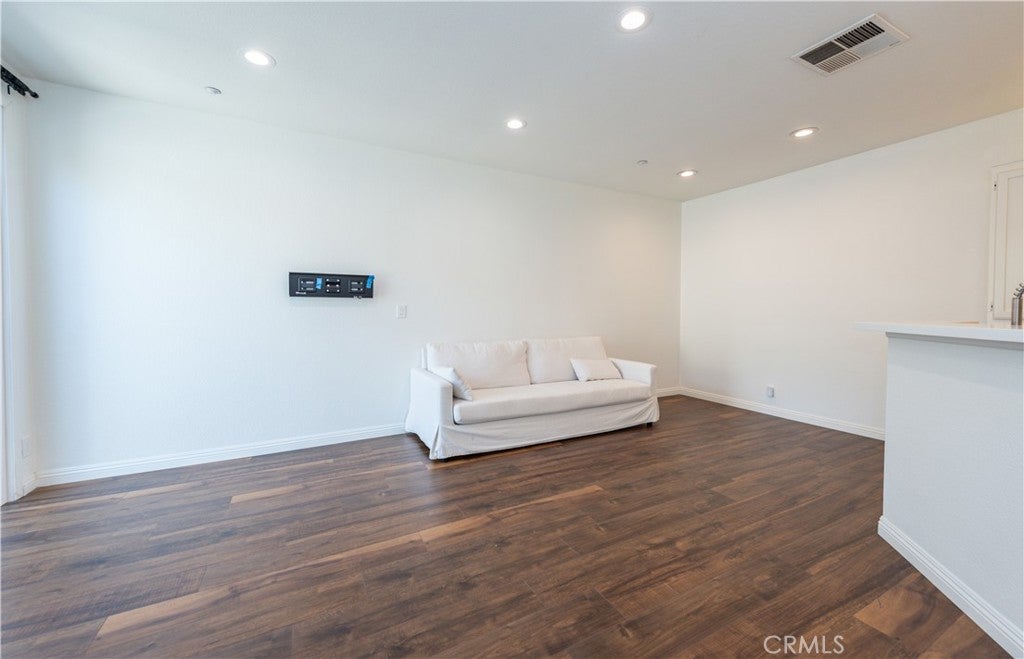 1905 Crescent Oak