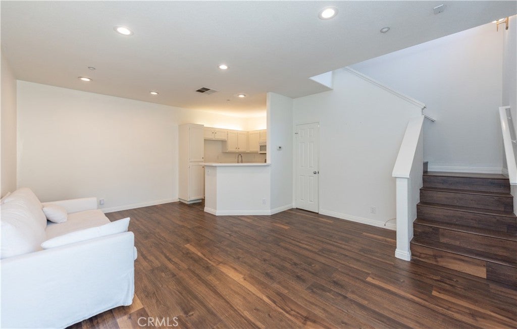 1905 Crescent Oak