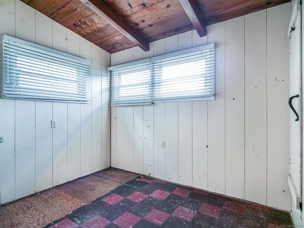 Mission Beach - Residential Income