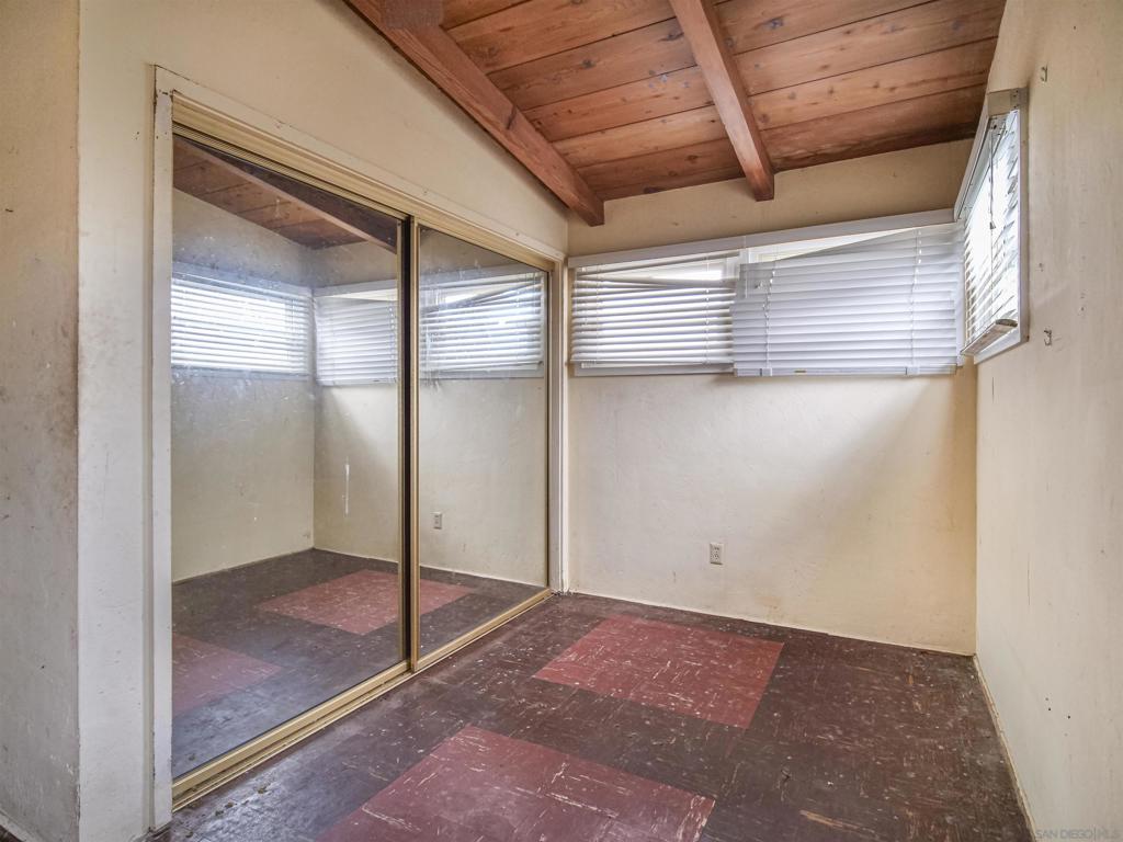 Mission Beach - Residential Income