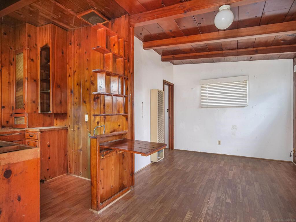 Mission Beach - Residential Income