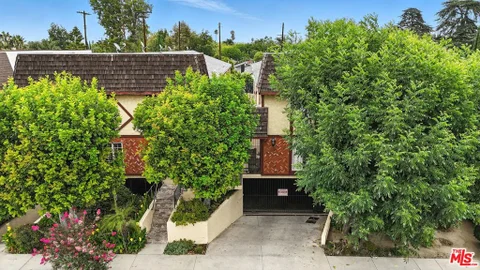 7422 Hazeltine Avenue Unit 3, Van Nuys, CA 91405 - MLS#: 26671347