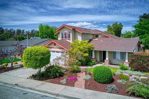 Photo of 114 Seaborg Place, Santa Cruz, CA 95060 (MLS # ML82043310)
