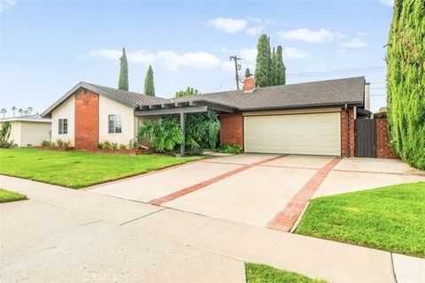 Photo of 12911 Dean St, Santa Ana, CA 92705 (MLS # SW25262964)