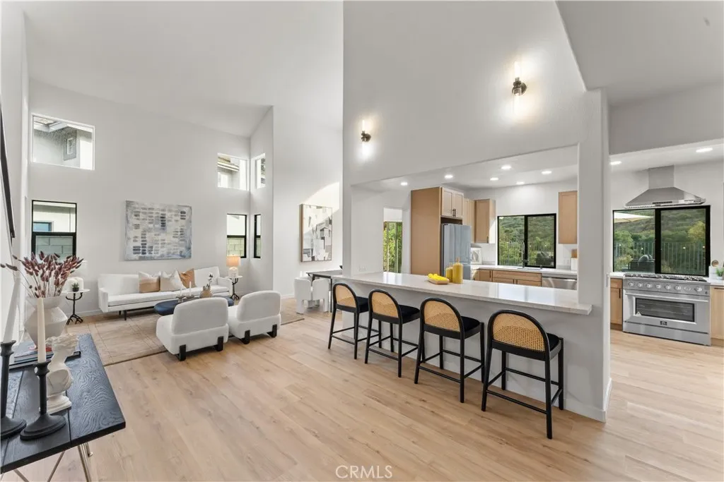 San Marcos, California 92078, United States, 4 Bedrooms Bedrooms, ,3 BathroomsBathrooms,Residential,Active,243682