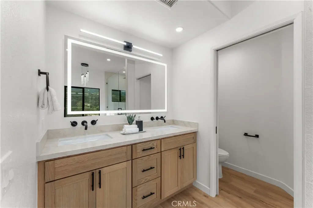 San Marcos, California 92078, United States, 4 Bedrooms Bedrooms, ,3 BathroomsBathrooms,Residential,Active,243682