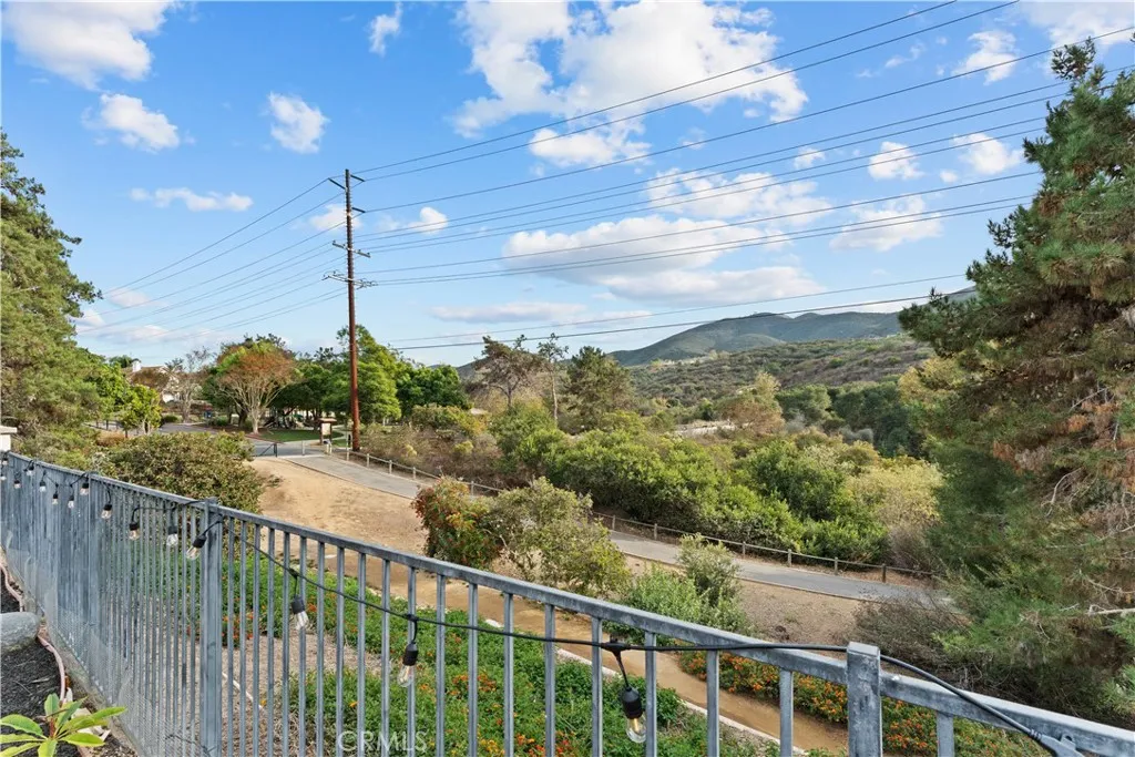 San Marcos, California 92078, United States, 4 Bedrooms Bedrooms, ,3 BathroomsBathrooms,Residential,Active,243682