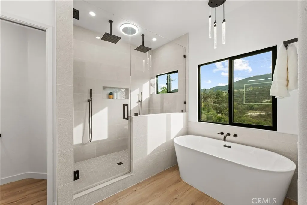 San Marcos, California 92078, United States, 4 Bedrooms Bedrooms, ,3 BathroomsBathrooms,Residential,Active,243682