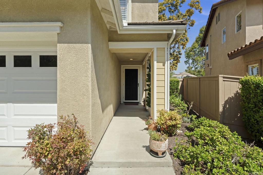 1678 Carriage Circle