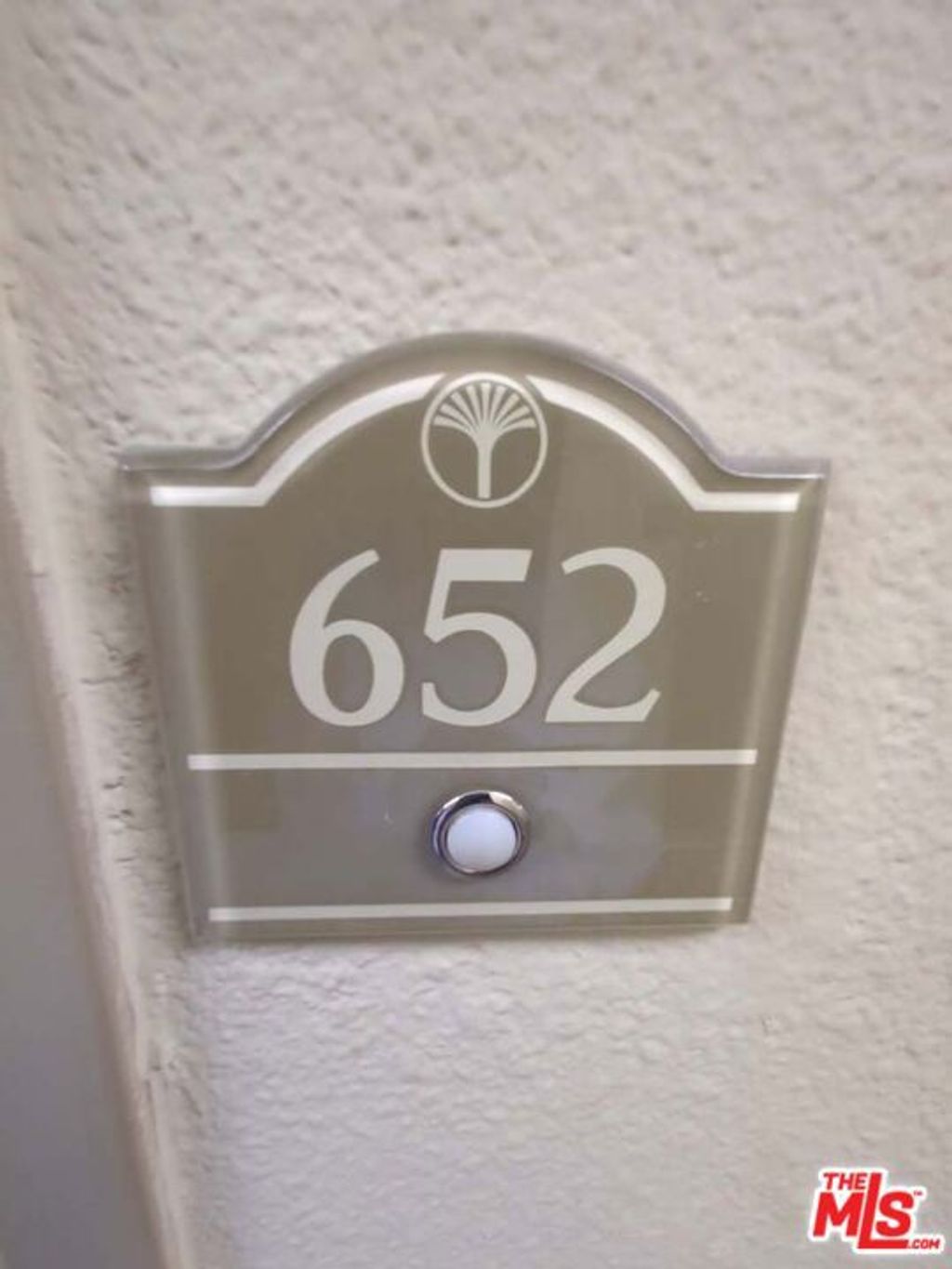 Photo of 7300 Franklin Avenue #652, Los Angeles, CA 90046 (MLS # 25540765)