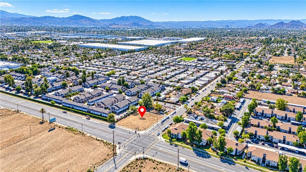 0 Foothill