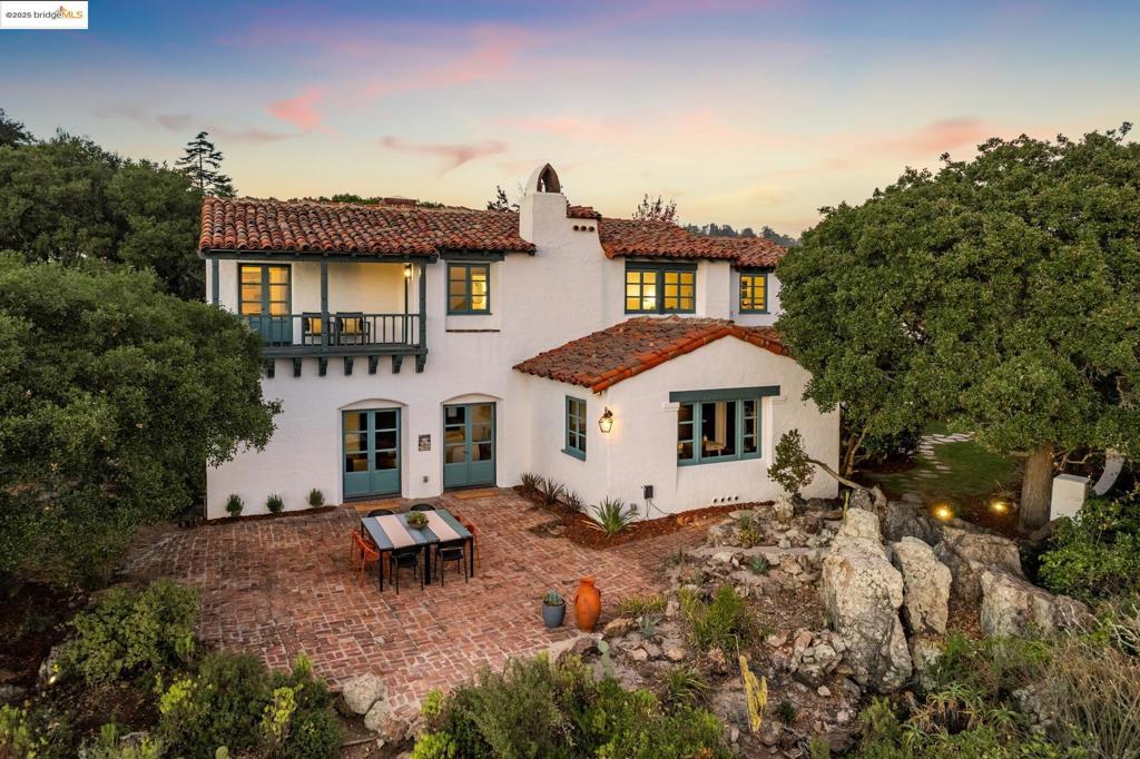 PIEDMONT BORDER - Residential