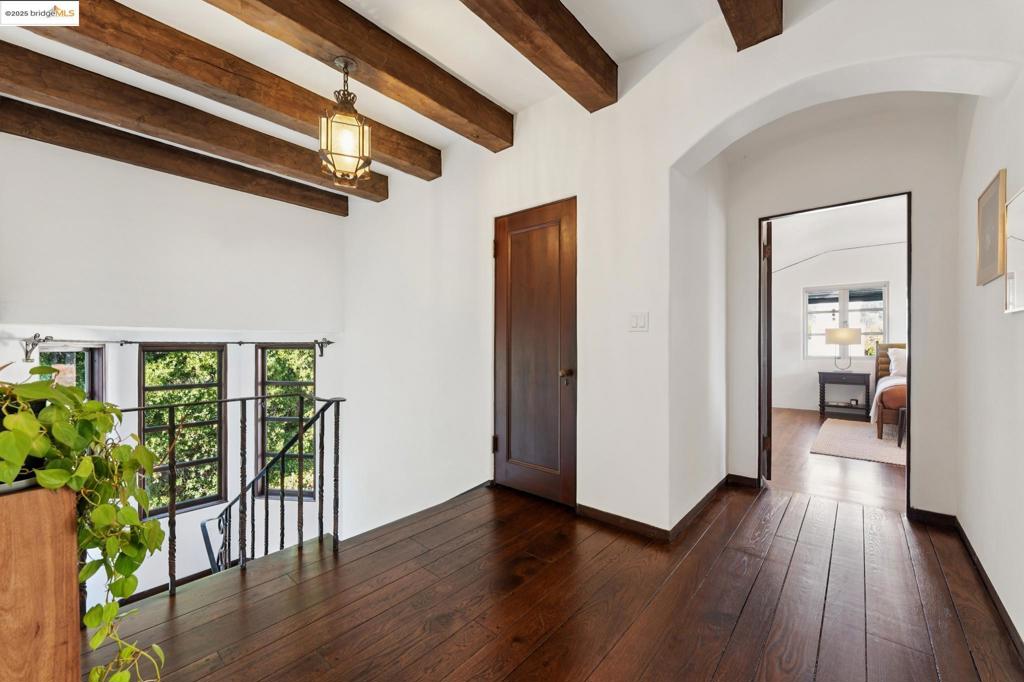 PIEDMONT BORDER - Residential