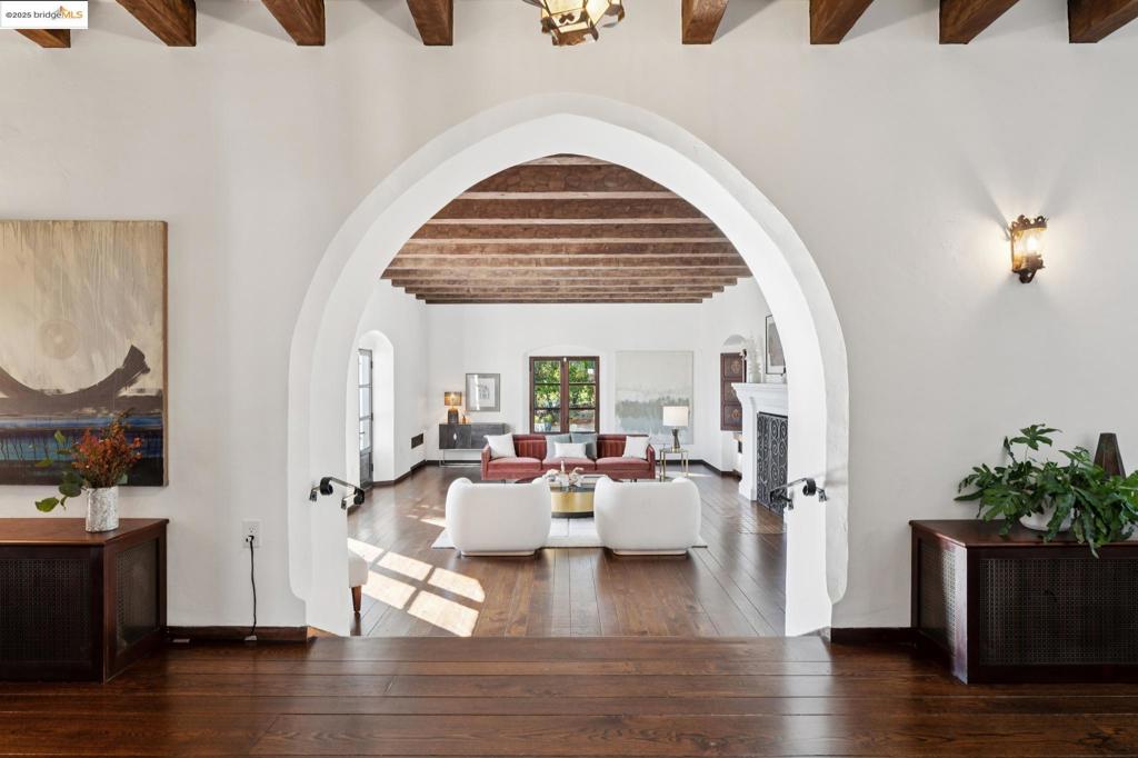 PIEDMONT BORDER - Residential