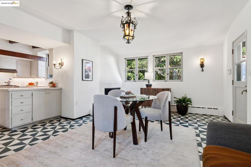 PIEDMONT BORDER - Residential