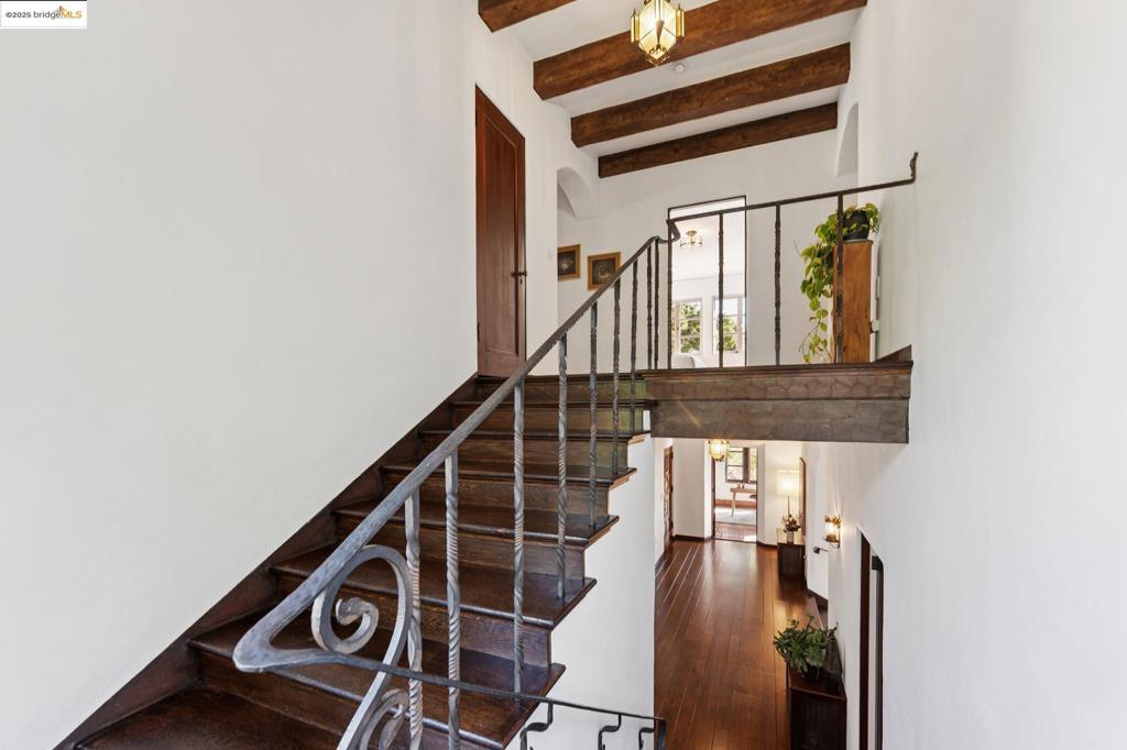 PIEDMONT BORDER - Residential