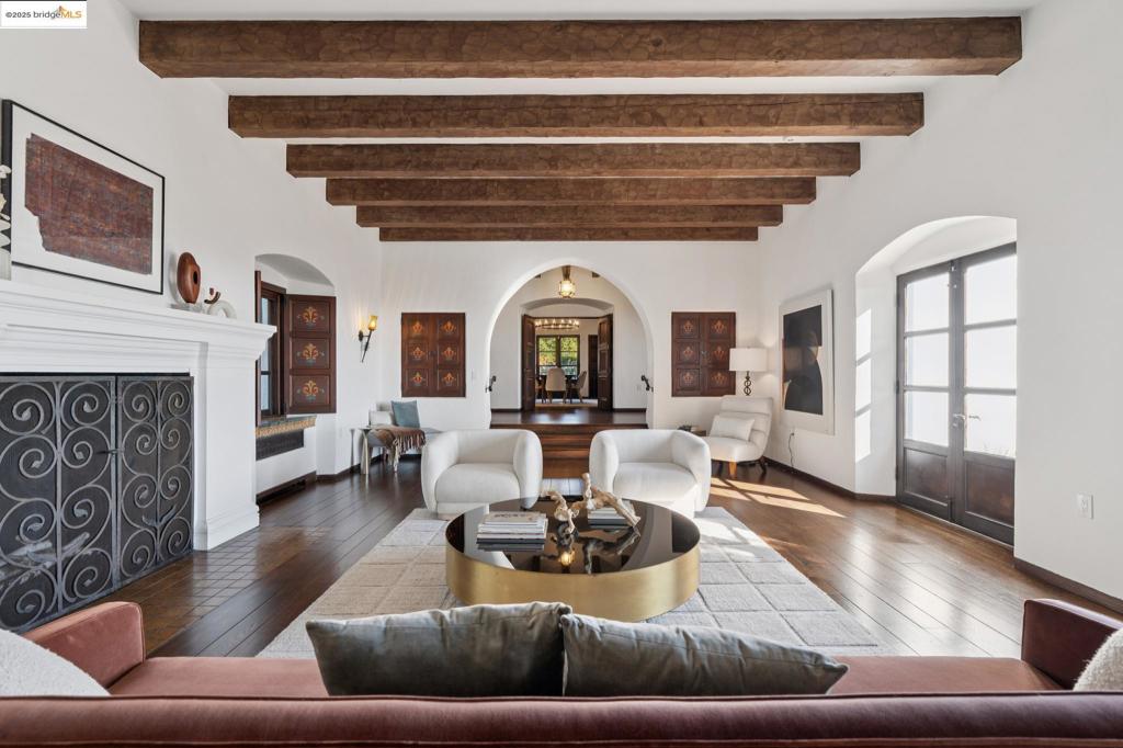 PIEDMONT BORDER - Residential