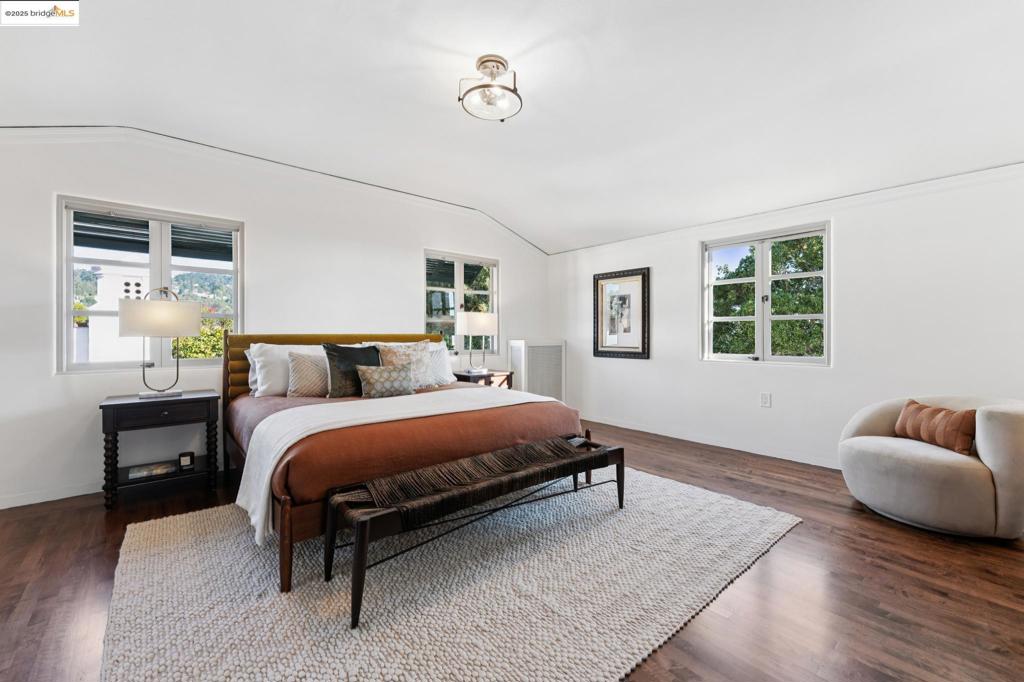 PIEDMONT BORDER - Residential