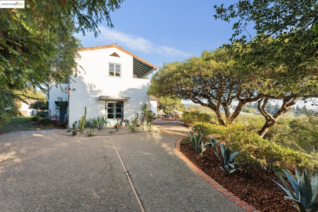 PIEDMONT BORDER - Residential