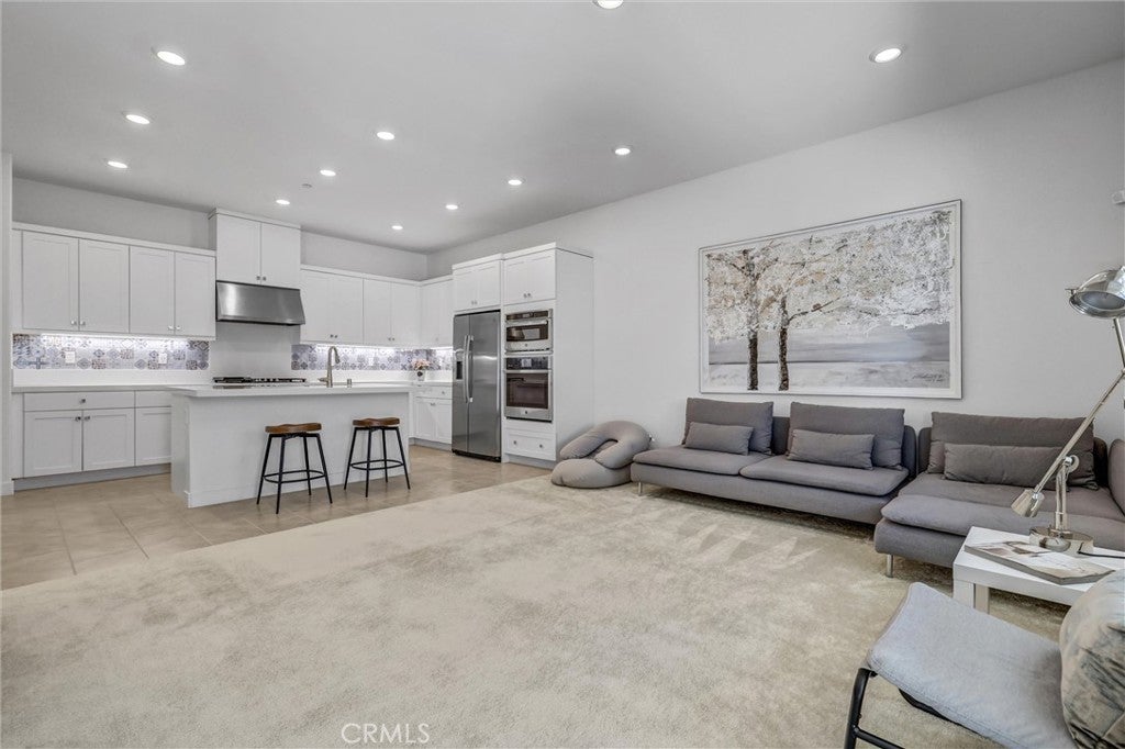 143 Baluster, Irvine CA 92618 - Photo 8