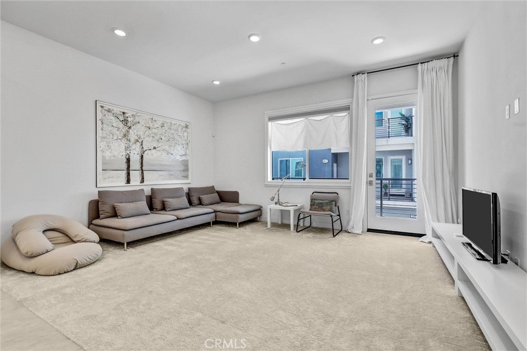 143 Baluster, Irvine CA 92618 - Photo 9