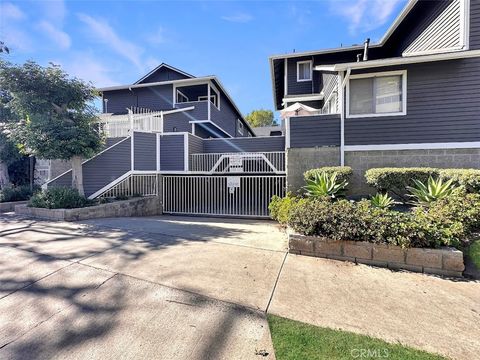 Photo of 1314 N Spurgeon St, Santa Ana, CA 92701 (MLS # OC26020215)