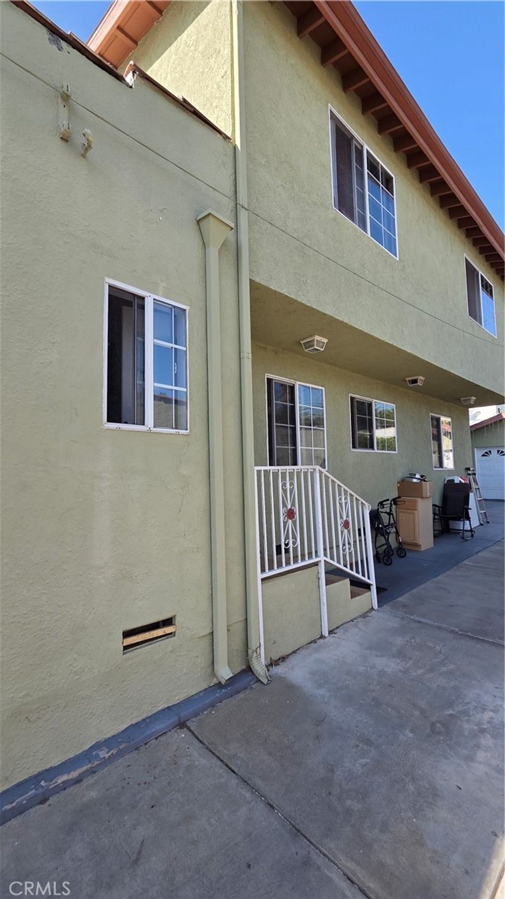 Photo of 3241 Madera Avenue, Los Angeles, CA 90039 (MLS # SR25227537)