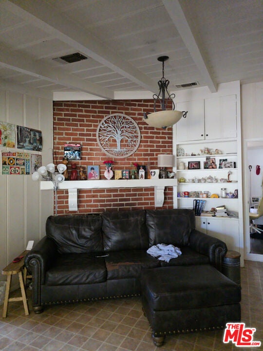 14137 Hamlin Street