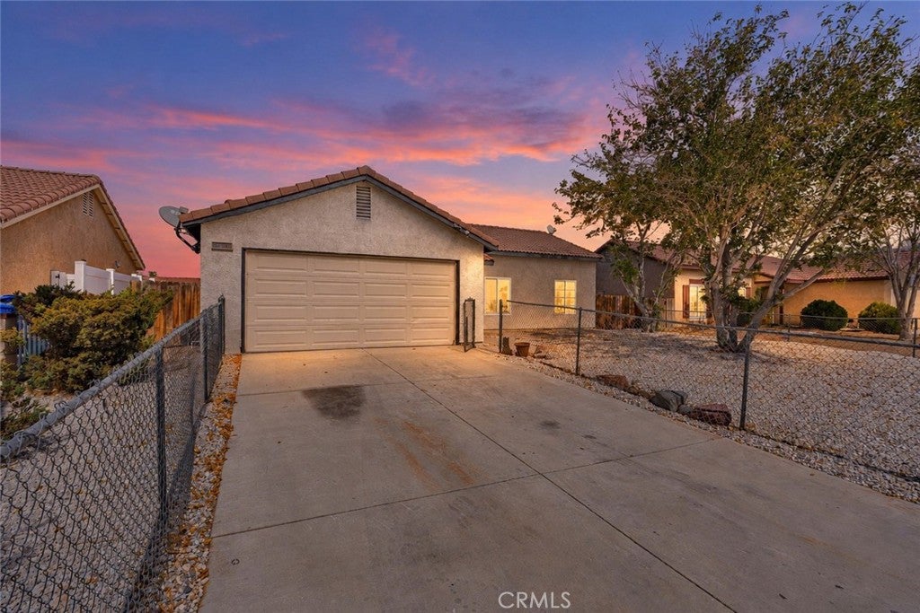 10758 Pershing