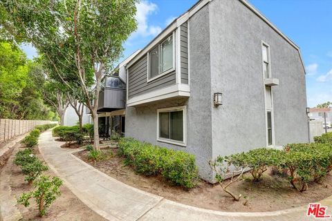 82 Eagle 43 Irvine CA 92604