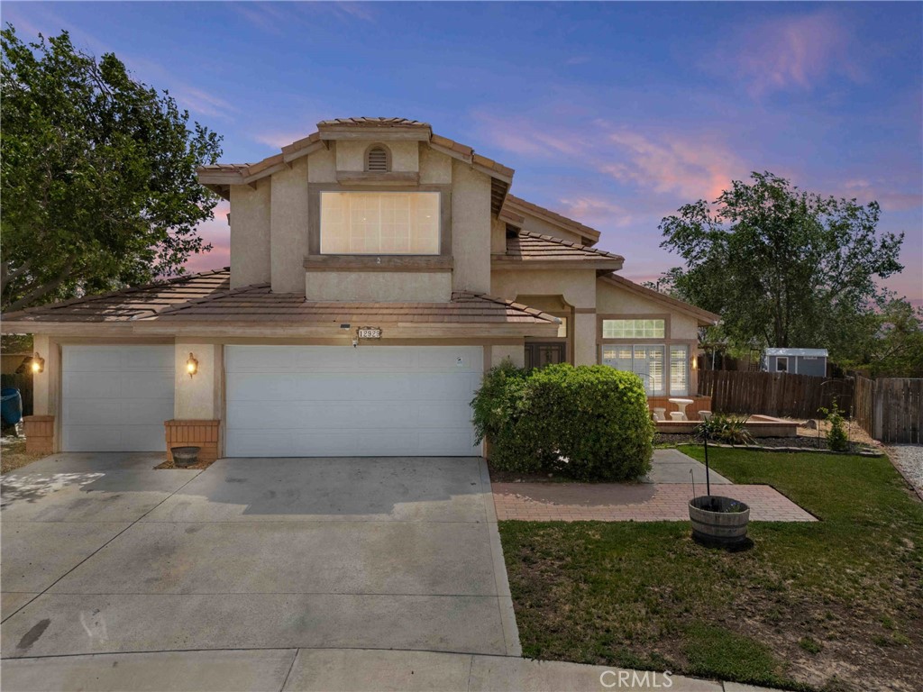 Welcome to your dream home—an inviting 5-BEDROOM, 3-BATHROOM oasis tucked away in a peaceful CUL-DE-SAC on the LARGEST LOT in the neighborhood, offering STUNNING MOUNTAIN VIEWS and room to relax, entertain, and grow.
This 2,504 sq ft home is filled with thoughtful upgrades and warm touches throughout. Step inside to soaring VAULTED CEILING in the formal living and dining areas, beautiful VINYL FLOORING downstairs, and a bright, open layout filled with natural light. Fresh NEW PAINT, PENDANT LIGHTING, and UPDATED CEILING FANS AND LIGHT SWITCHES create a fresh and modern feel.
The kitchen is a true gathering space, featuring beautiful GRANITE COUNTERTOP, CABINETS ON ROLLERS for easy access, and a spacious layout that opens to the family room—perfect for hosting friends or enjoying a cozy night in. All THREE BATHROOMS have been stylishly UPDATED WITH NEW COUNTERTOPS, MIRRORS, and LIGHT FIXTURES for a spa-like feel.
The PRIMARY SUITE is a true retreat with its JETTED TUB, SPACIOUS WALK-IN CLOSET, and tranquil atmosphere. Every bedroom is generously sized, and the layout offers comfort and privacy for family or guests.
Step outside to your private backyard paradise—complete with a FENCED-IN POOL with NEW POOL PUMP AND FILTERS, and room for a spa with an existing electrical outlet. A SOLAR SYSTEM keeps energy costs low, and a UTILITY SHED plus an INSULATED, AIR-CONDITIONED WORKSHOP offer endless possibilities—think home office, studio, or craft room.
Additional upgrades include a NEW AC UNIT (2 years old), NEW WATER HEATER, REBUILT FURNACE, REPLACED TOILET AND WATER SHUT-OFF VALVES, and a fully DRY-WALLED AND INSULATED GARAGE with a NEW DOOR.
This home is truly move-in ready, combining comfort, functionality, and beauty—all in a serene, view-filled location. Don’t miss the opportunity to make it yours!