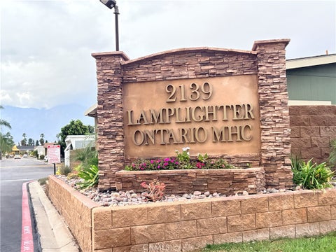 Tiny photo for 185 Fourth, Jurupa Valley, CA 91764 (MLS # PW26233820)