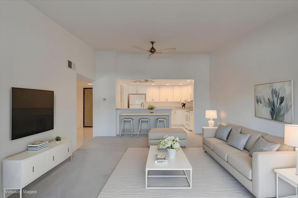 12280 Corte Sabio 4207