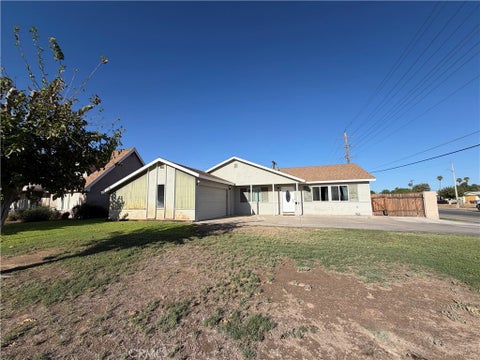 Photo of 499 N 10th ST, Blythe, CA 92225 (MLS # SW26202706)