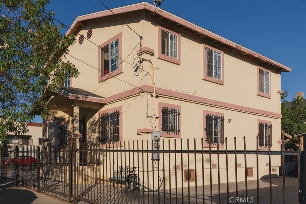 2500 Fairmount