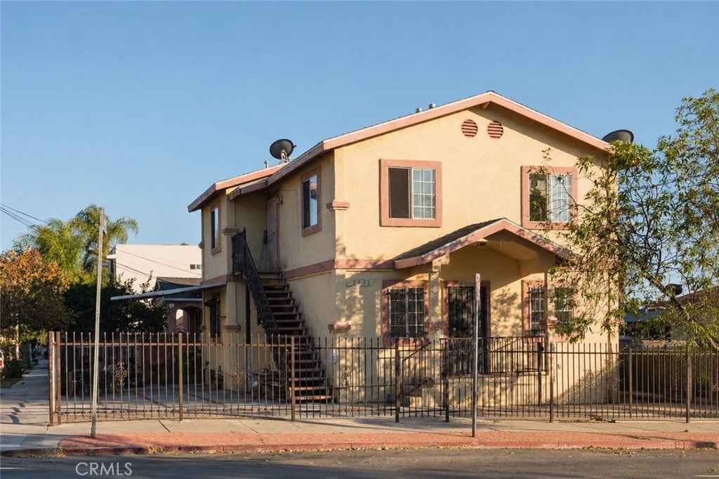 2500 Fairmount