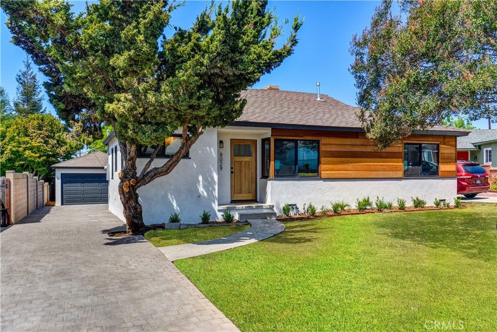 8029 Griffith Ln