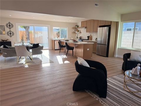 24282 Ursula Lake Forest CA 92630