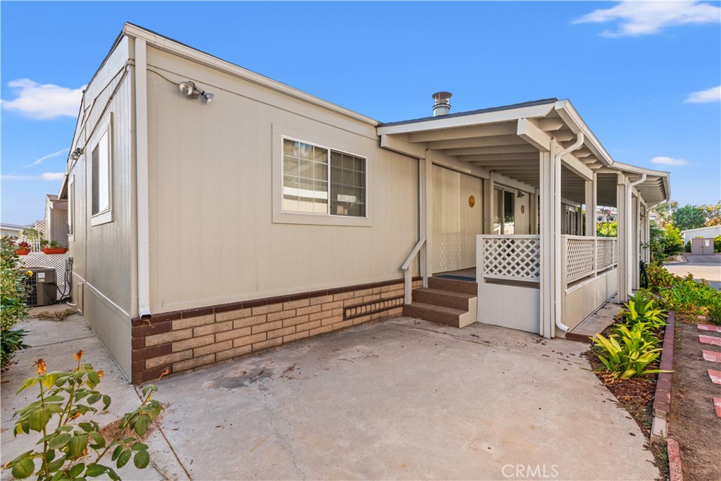 Groves Trailer Park (TG) - Residential