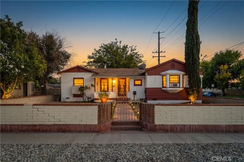 Photo of 768 W Newgrove Street St, Lancaster, CA 93534 (MLS # SR26205081)