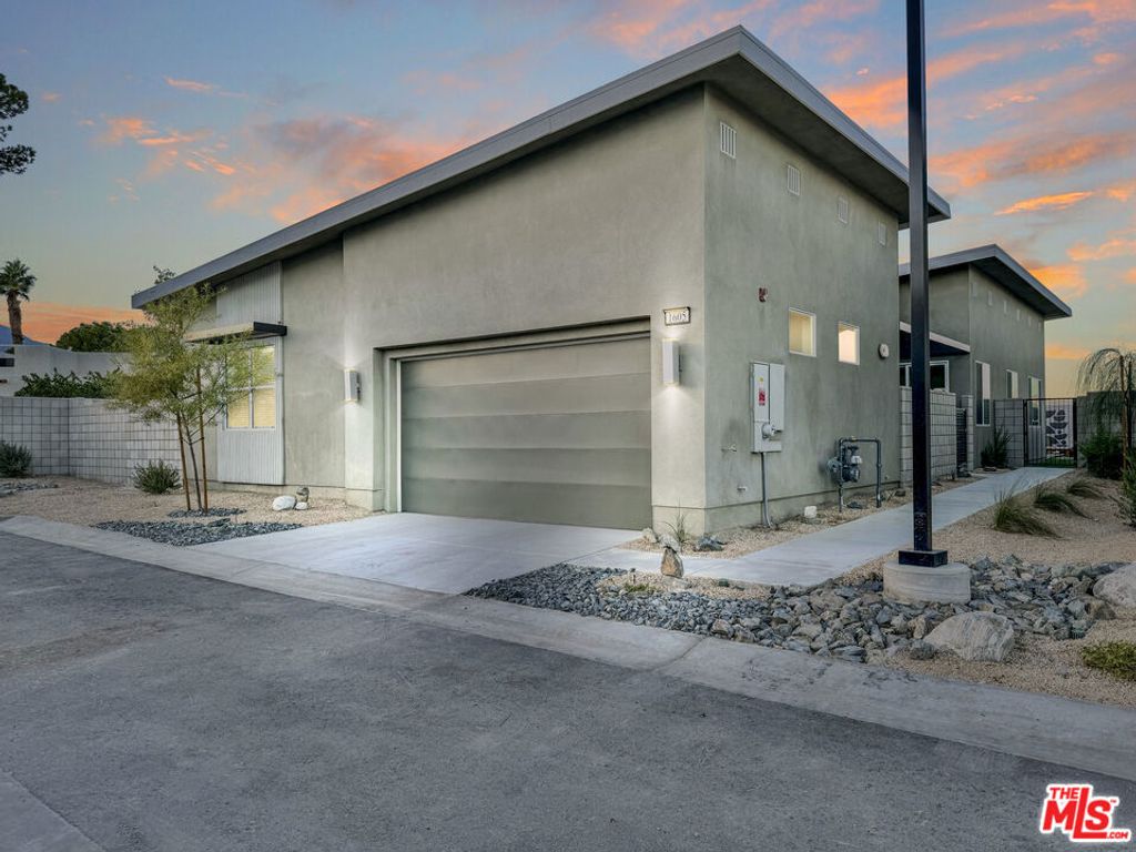 Photo of 1605 Candela Court, Palm Springs, CA 92264 (MLS # 26663803)
