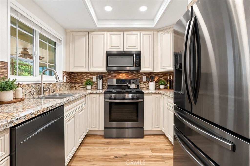 10288 Palo Alto