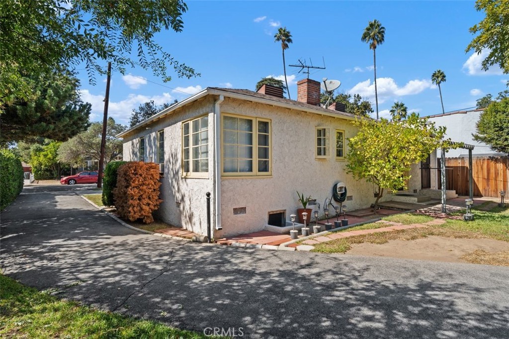 156 S San Marino