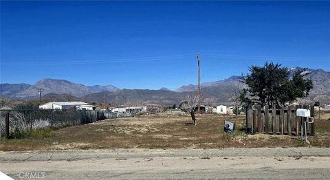 Photo of 8501 Star Brite Ct, Mountain Mesa, CA 93240 (MLS # DW26095076)