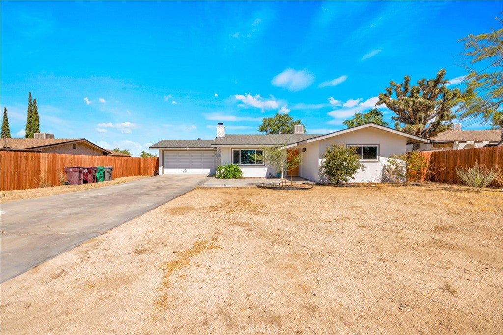 7563 Valley Vista Avenue