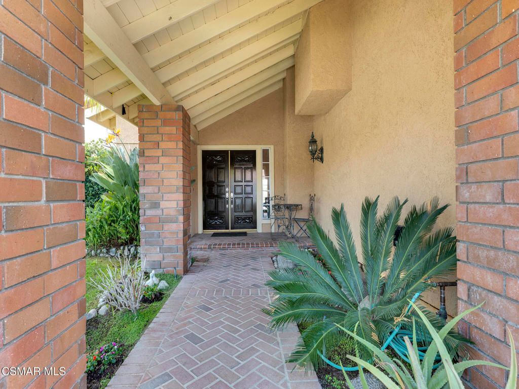 Photo of 3434 Fayance Place, Thousand Oaks, CA 91362 (MLS # 226000884)