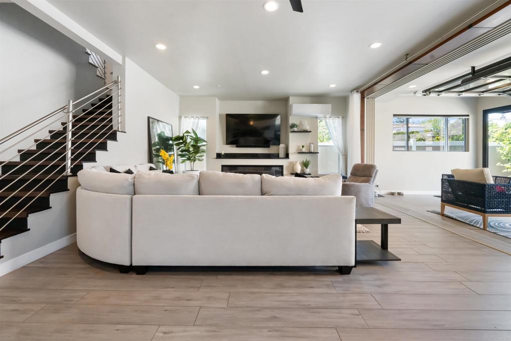 1270 Emerald Street