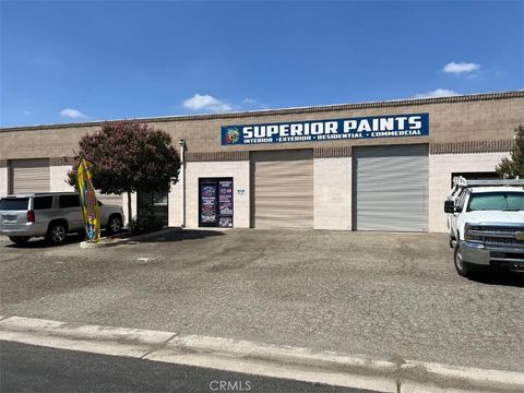 Photo of Riverside, CA 92501 (MLS # IV25215421) Photo of Riverside, CA 92501 (MLS # IV25215421)